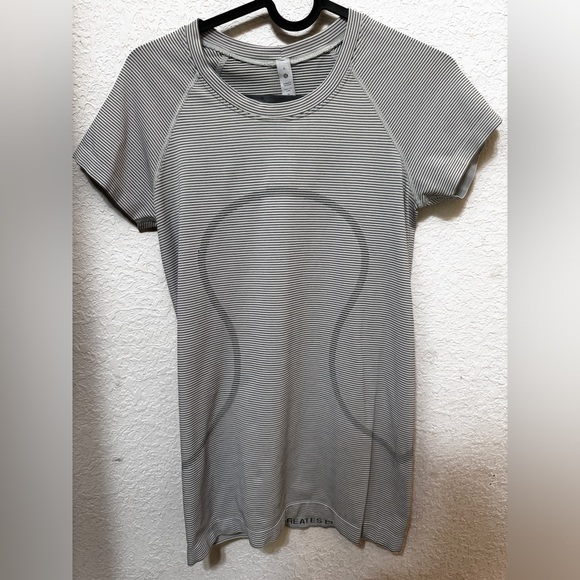 lululemon swiftly tee - Picture 1 of 2